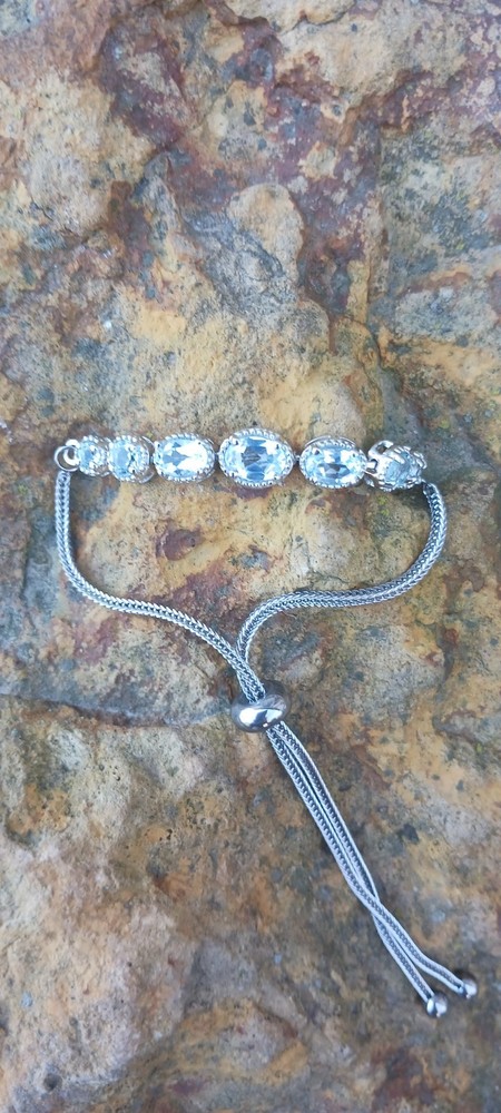 Sky Blue Topaz 2.90ctw Bolo Braclet . Beautiful