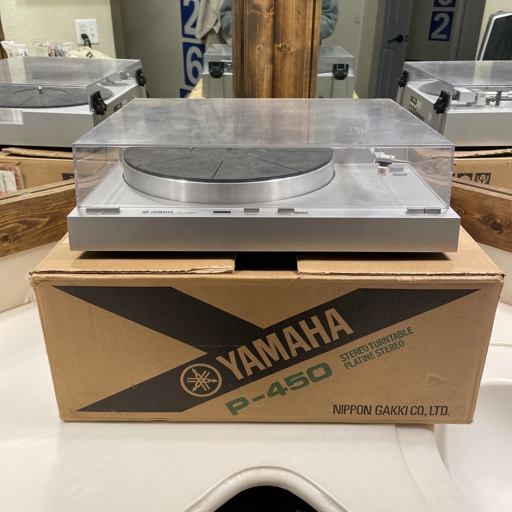 Yamaha P-450 Automatic Turntable with Original Box & Manual