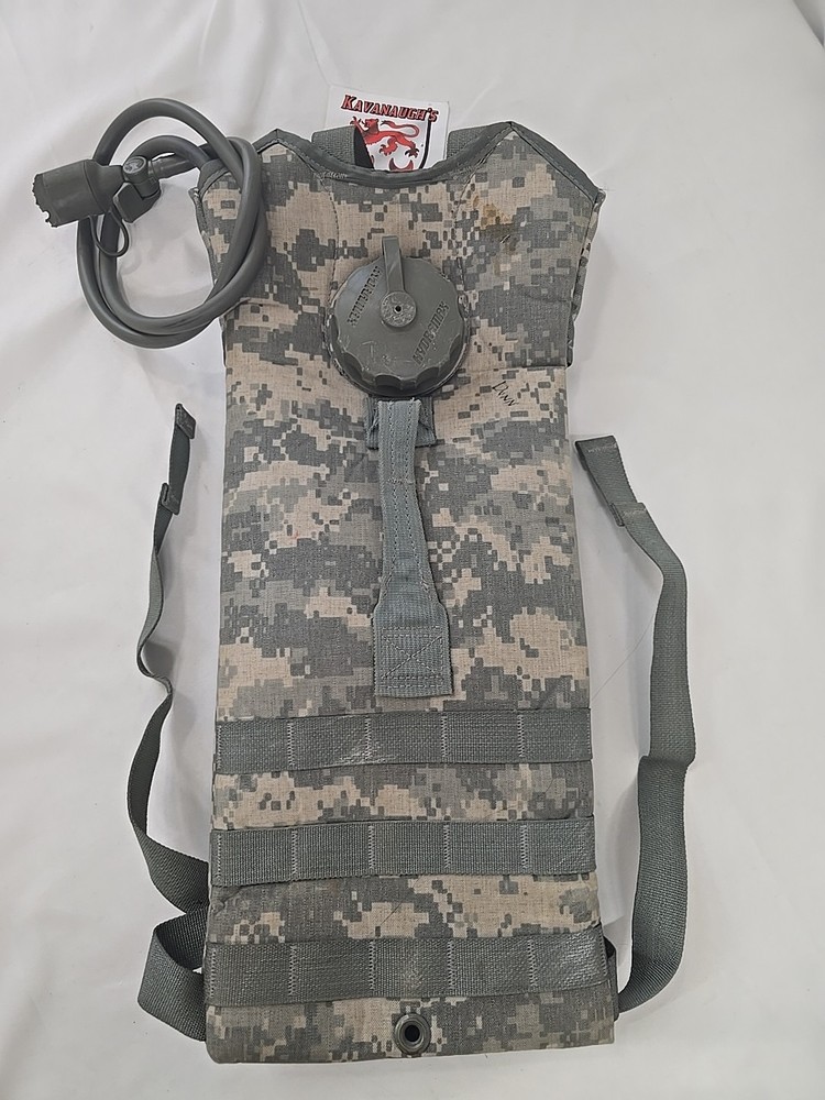 Salty USGI Molle II Carrier Hydration System ACU