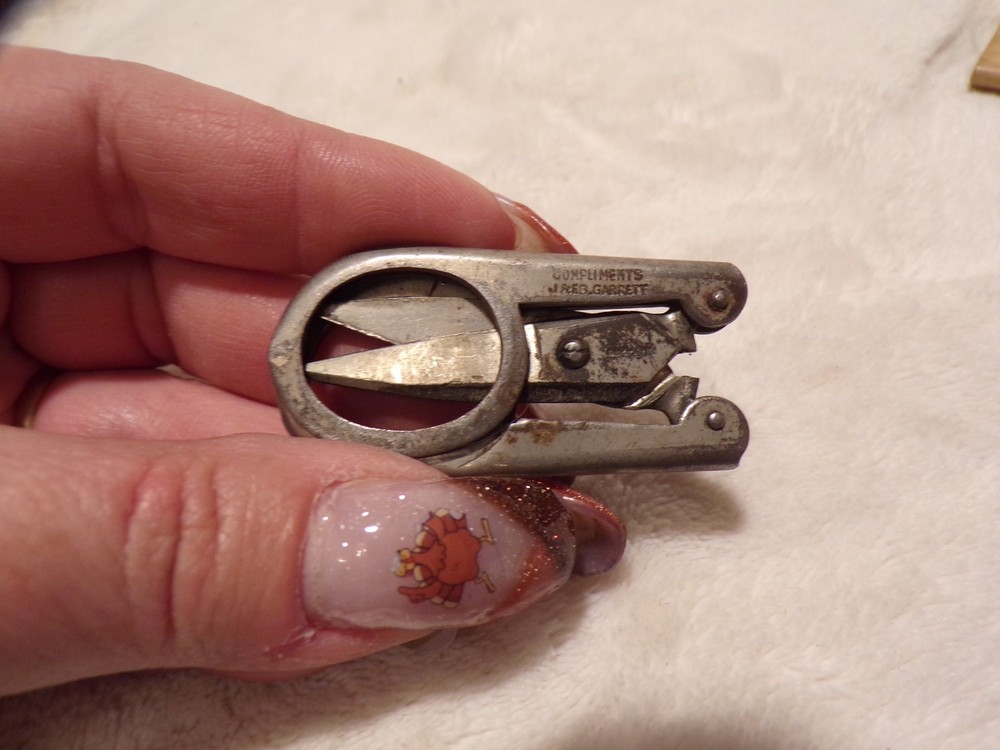 VTG Mini Folding Scissors Compliments J&EB Garrett