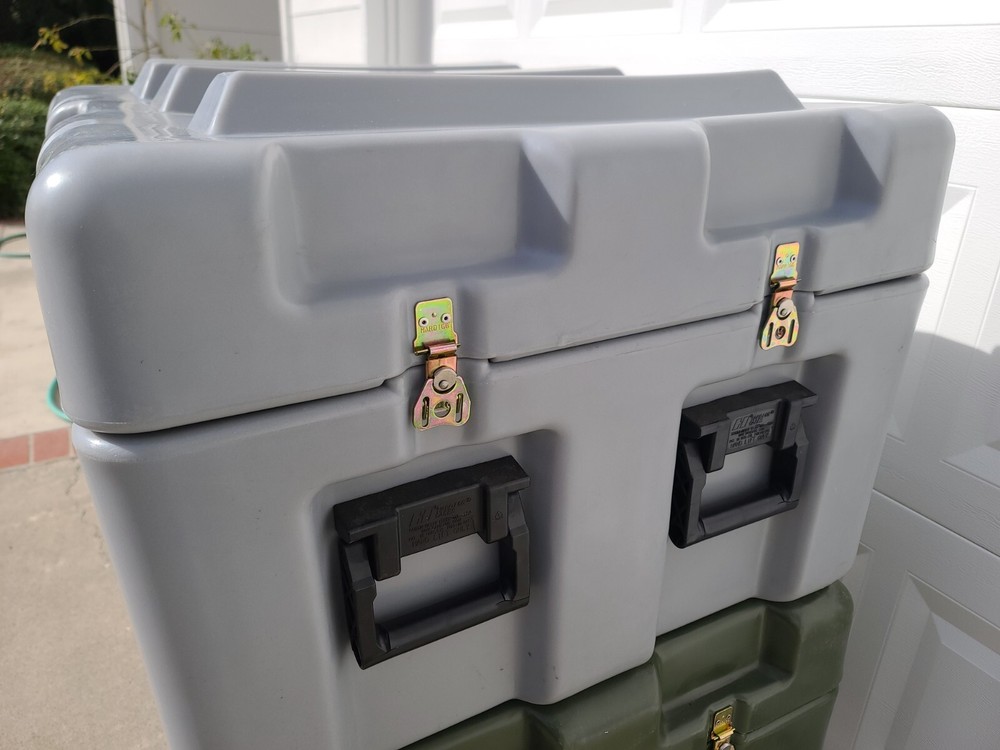 29x27x20 Hardigg Case Gray