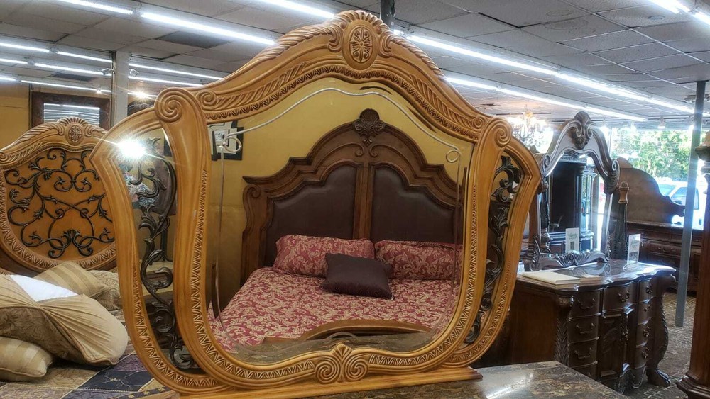 AICO by Michael Amini Trevi 5PC king size bedroom set