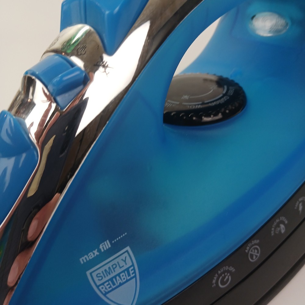 Sunbeam Steam Master Iron with Anti Drip Technology GCSBCL-202