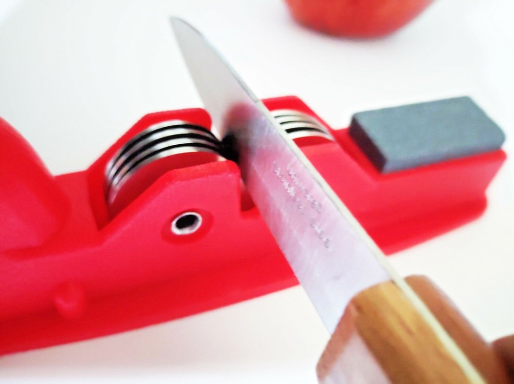 Uniware Knife Sharpener Kitchen Tool, Red/ Grey