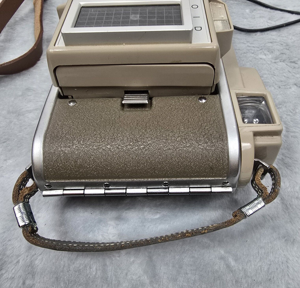 Polaroid Land Camera Model J33, Original Case