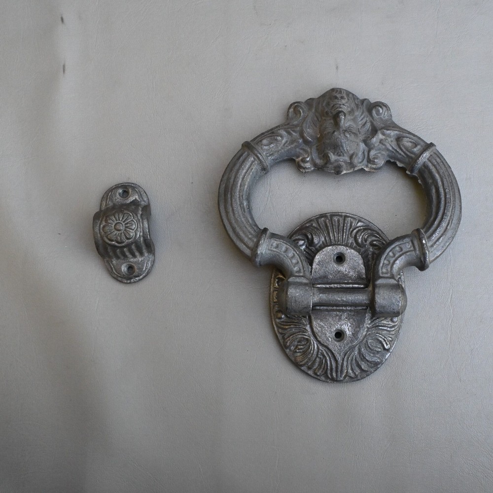 Vintage Victorian Style large heavy cast Iron door gate handle pull knocker