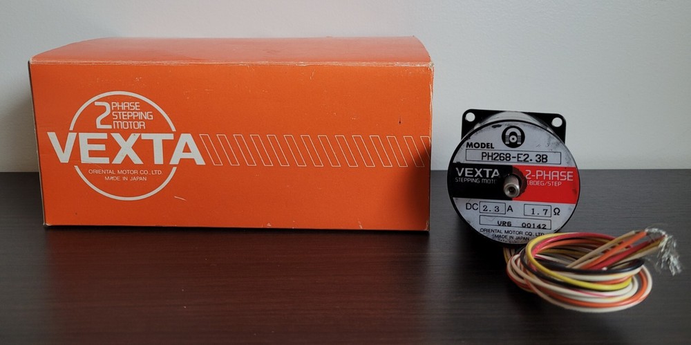 VEXTA - 2 Phase Stepping Motor - PH268-E2.3B