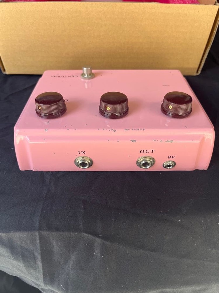 CENTURA Guitar Effects Pedal Pink