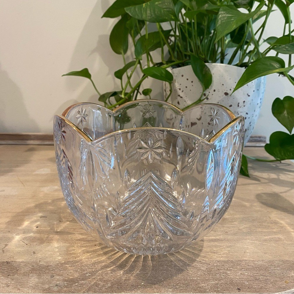 Mikasa Christmas Tree Bowl
