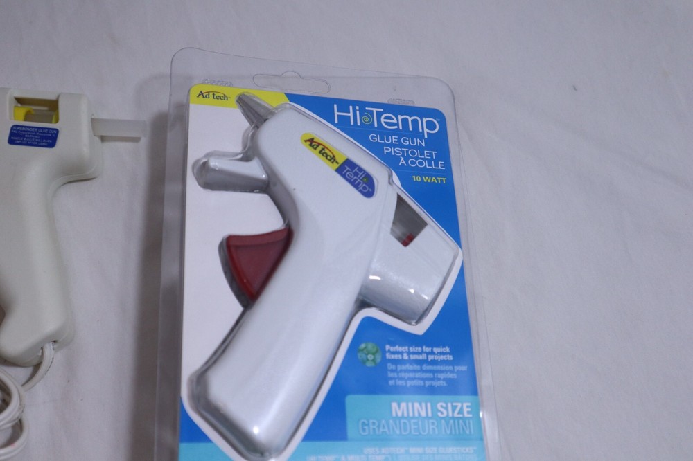 (5) GLUE GUN W/GLUE ~