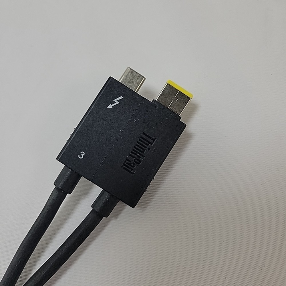 Lenovo Thinkpad Thunderbolt 3 Workstation Dock Split Cable