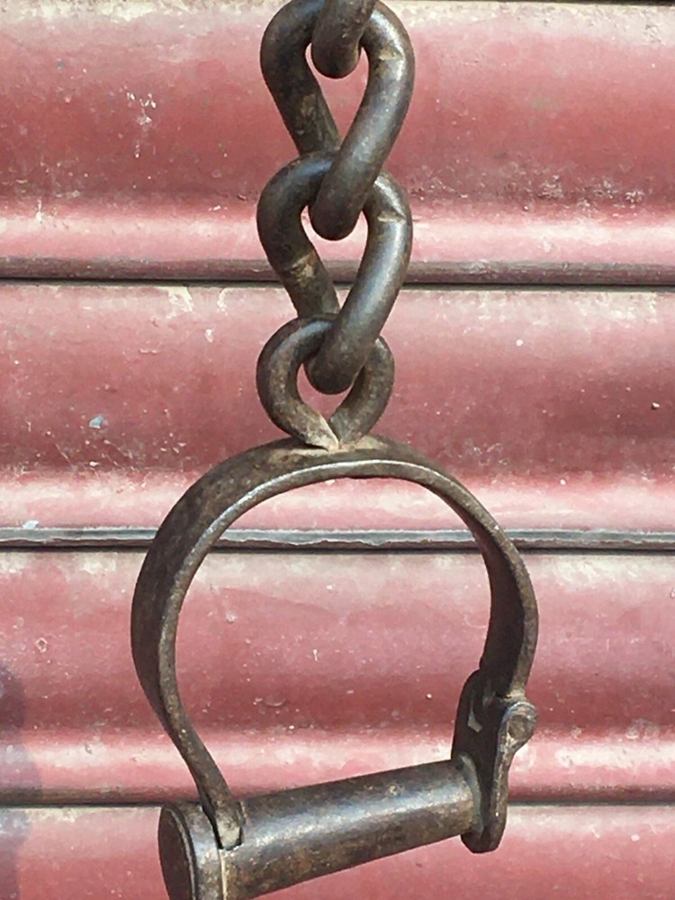 OLD VINTAGE HANDMADE RUSTIC IRON SOLID RARE HANDCUFF CHAIN MULTIPURPOSE USE