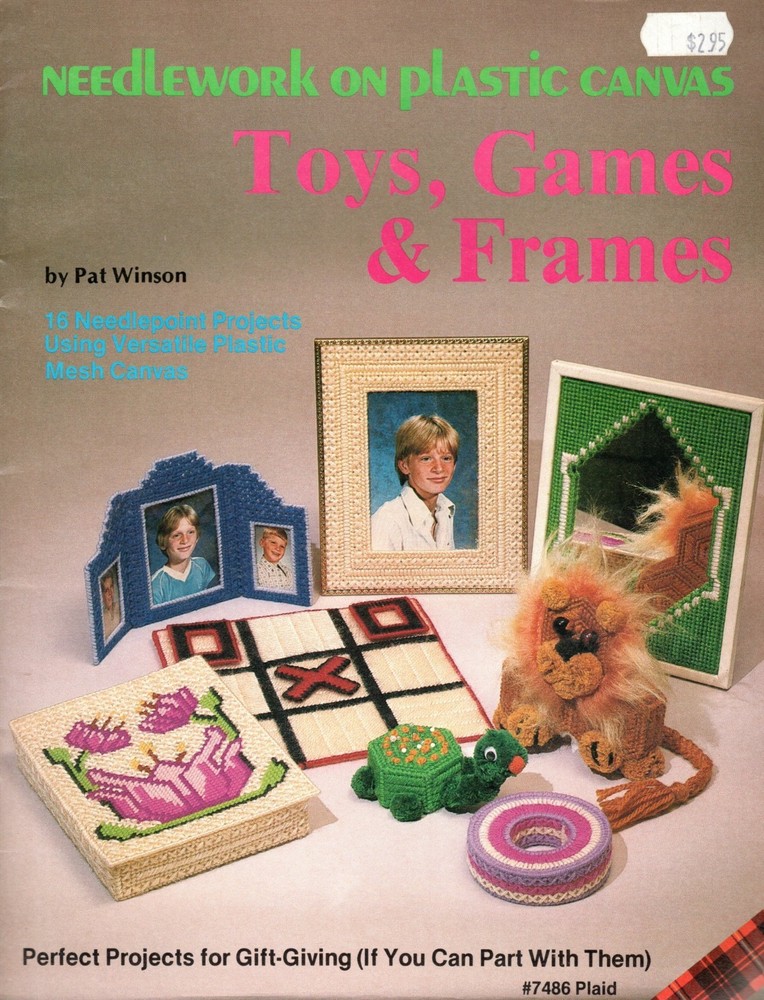 Plaid 7486 TOYS, GAMES & FRAMES Plastic Canvas Pattern Leaflet