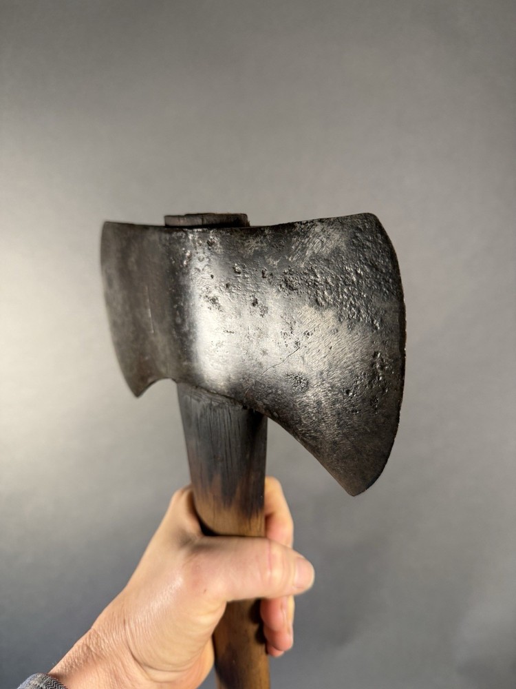 Vintage. Plumb double bit cruiser axe, 28" handle. Small Eye.