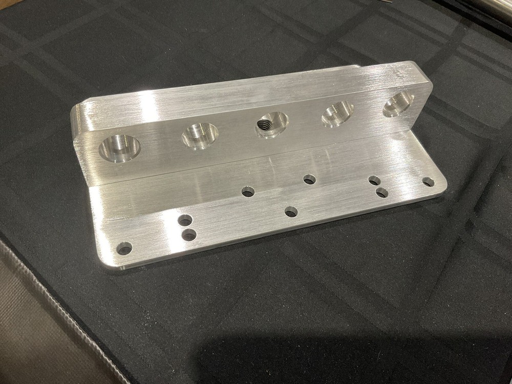 Engine Lift Plate LS 5.3 6.0. Fits Holley & Spreadbore Pattern