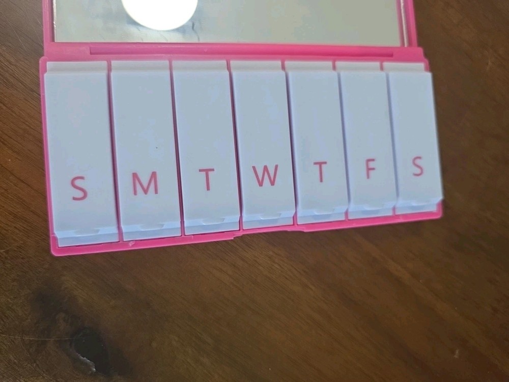 weekly pill organizer With Mirror, pink