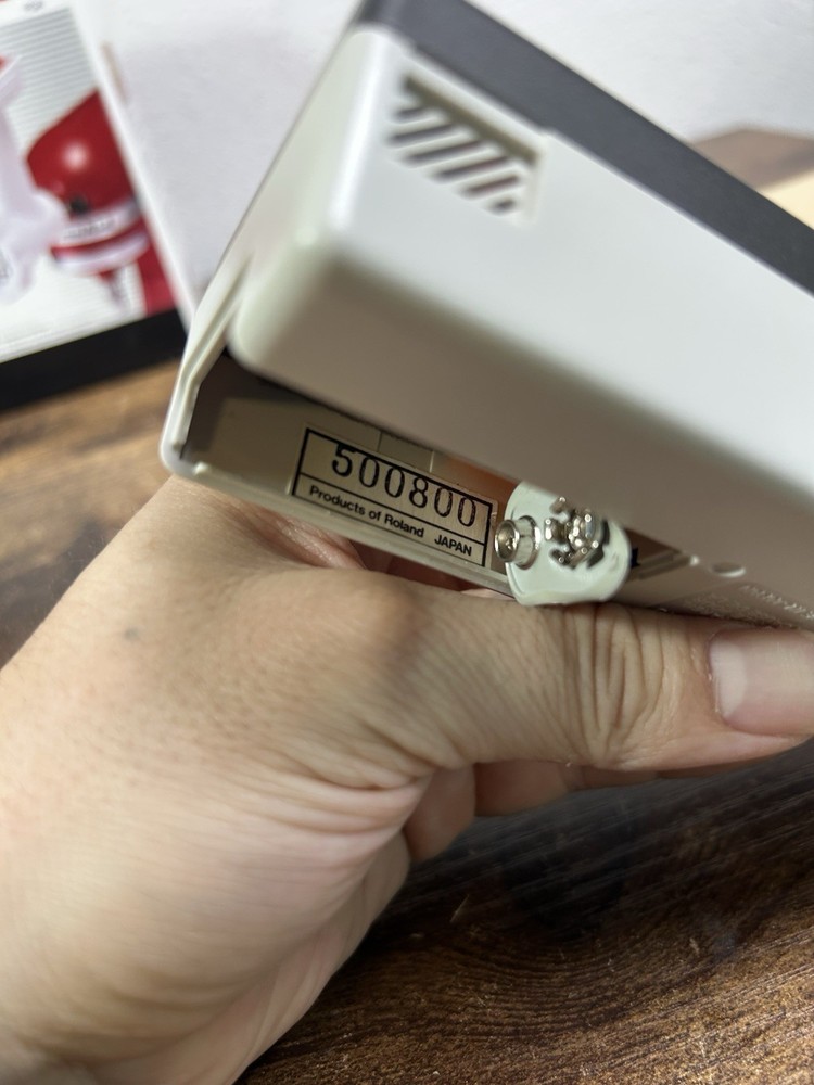 BOSS TU-12H Chromatic Tuner & Analog Meter ~ Digital Processing ~ Case