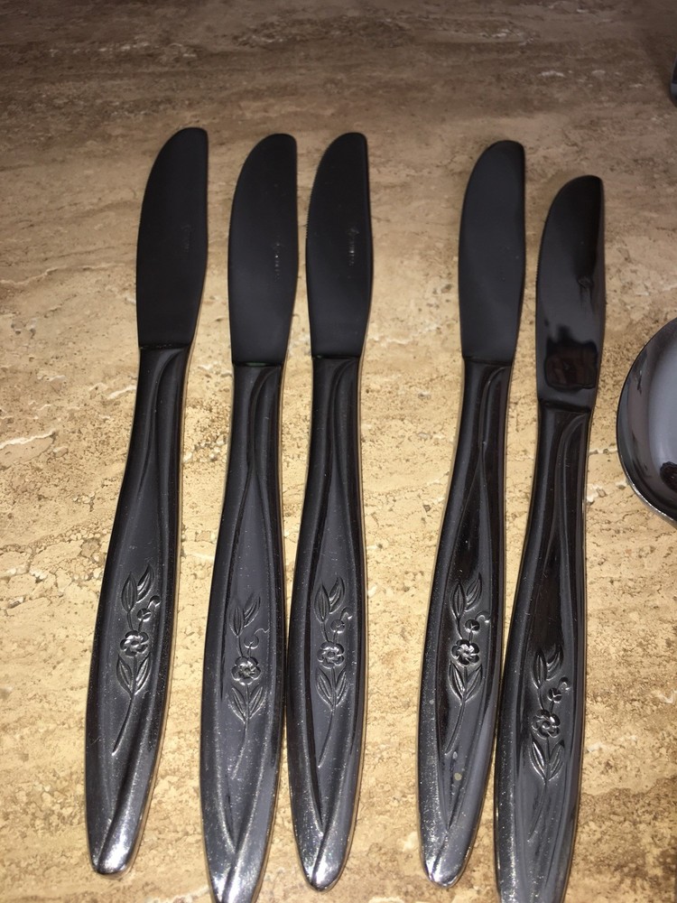 18 STAINLESS JAPAN G Flatware Floral Pattern