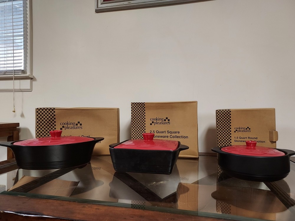 Stoneware Cooking Set