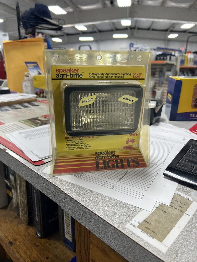 AG Work light 24 V Trapezoid