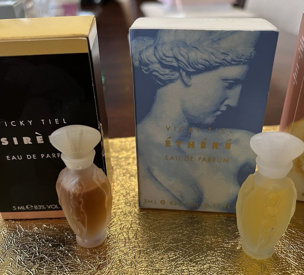 Vicky Tiel Mini Perfumes