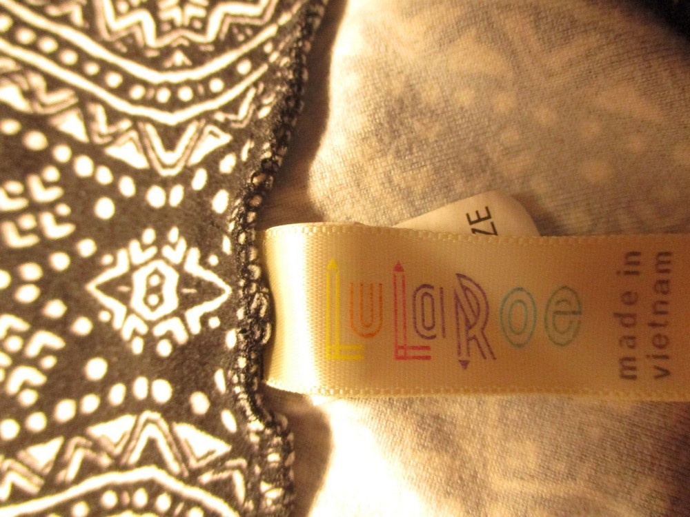 LuLaRoe One Size Pull On Elastic Waist Leggings