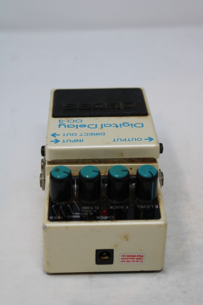 Boss DD-3 Digital Delay Guitar Effects Pedal