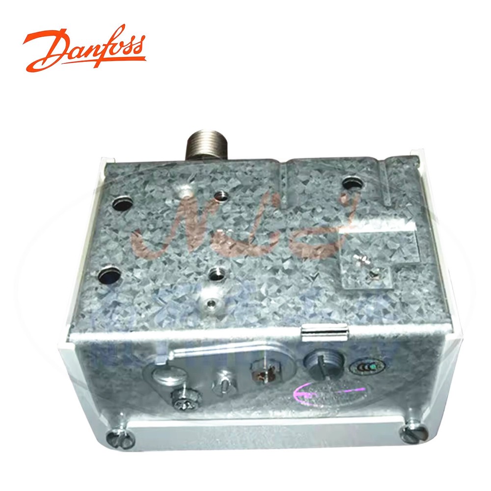 1pcs Danfoss KP5 060-5355 Pressure Switch