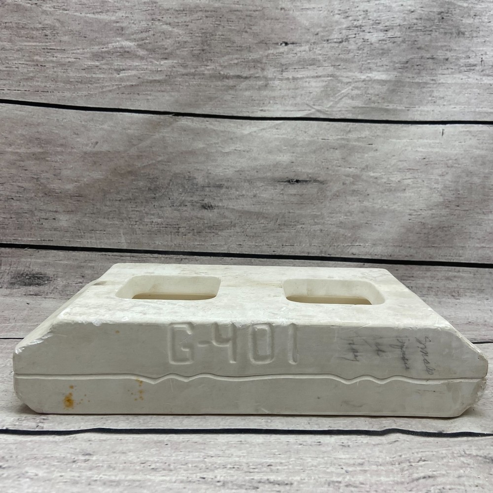 Ubranded Ceramic Slip Casting Mold Square Frame Figurine #G-401