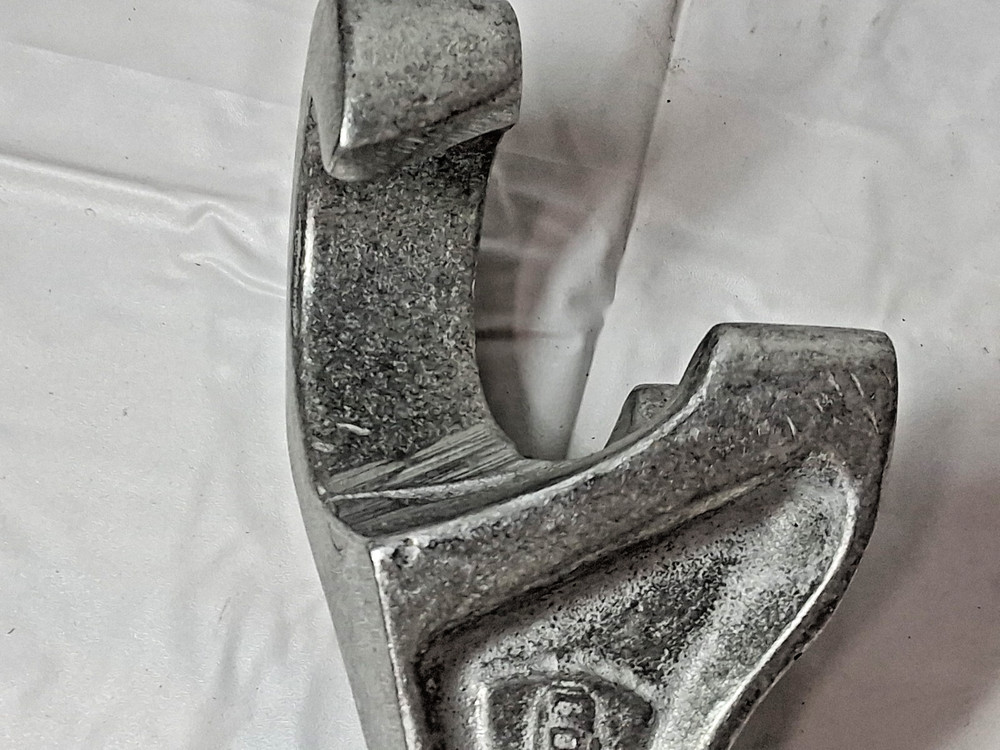 Petol Pipe Wrench VW102AL
