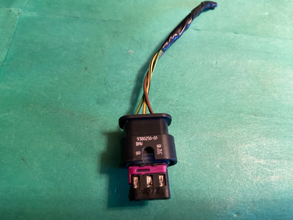 BMW PARKING SENSOR CONNECTOR 9380250-01 OEM