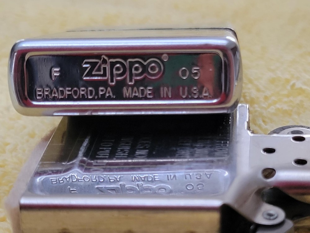ZIPPO THE BENJAMIN 2005 LIGHTER