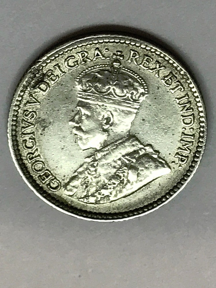 1918 Canada 5 Cents Silver VF+ #1973