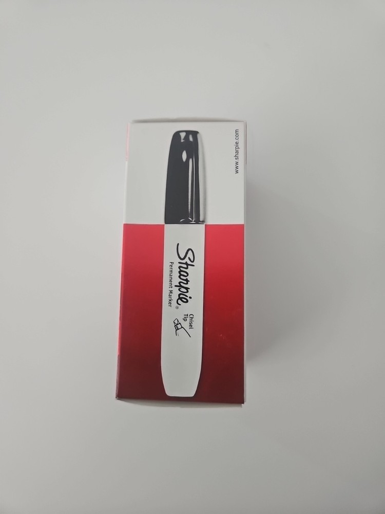 SHARPIE Permanent Markers, Chisel Tip, Black, 12 Count