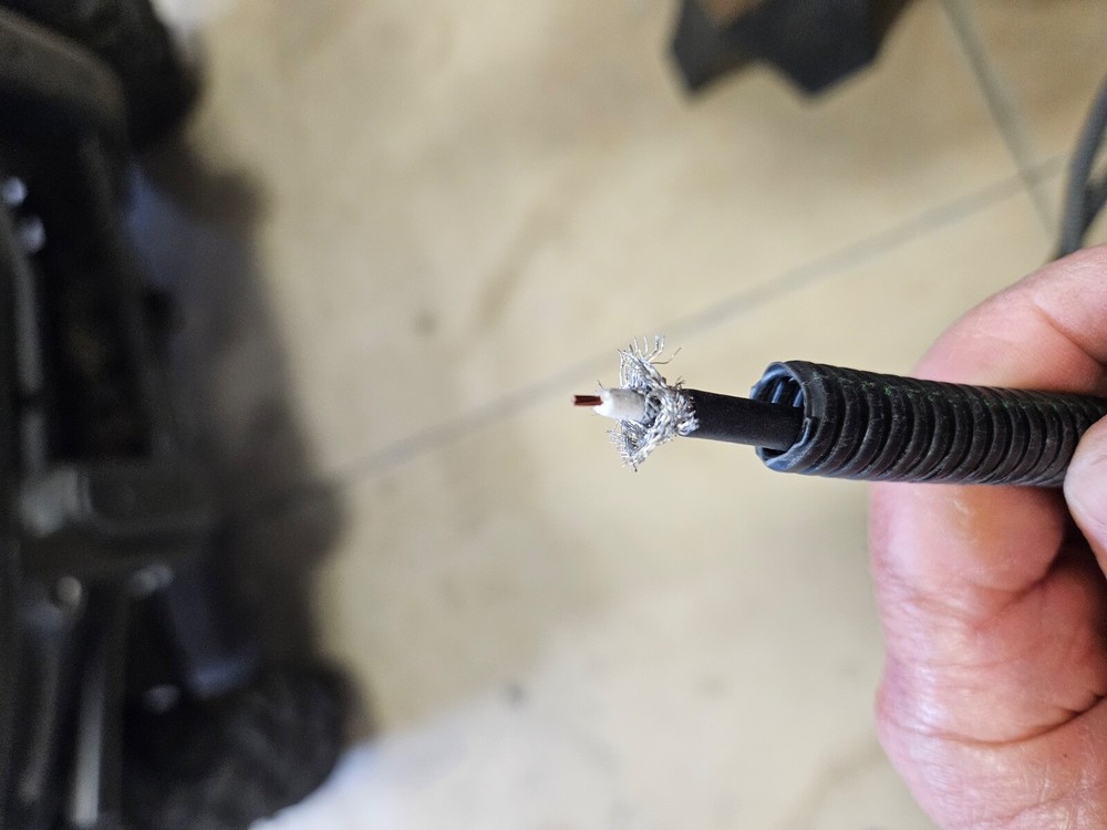 GMC trailering camera plug