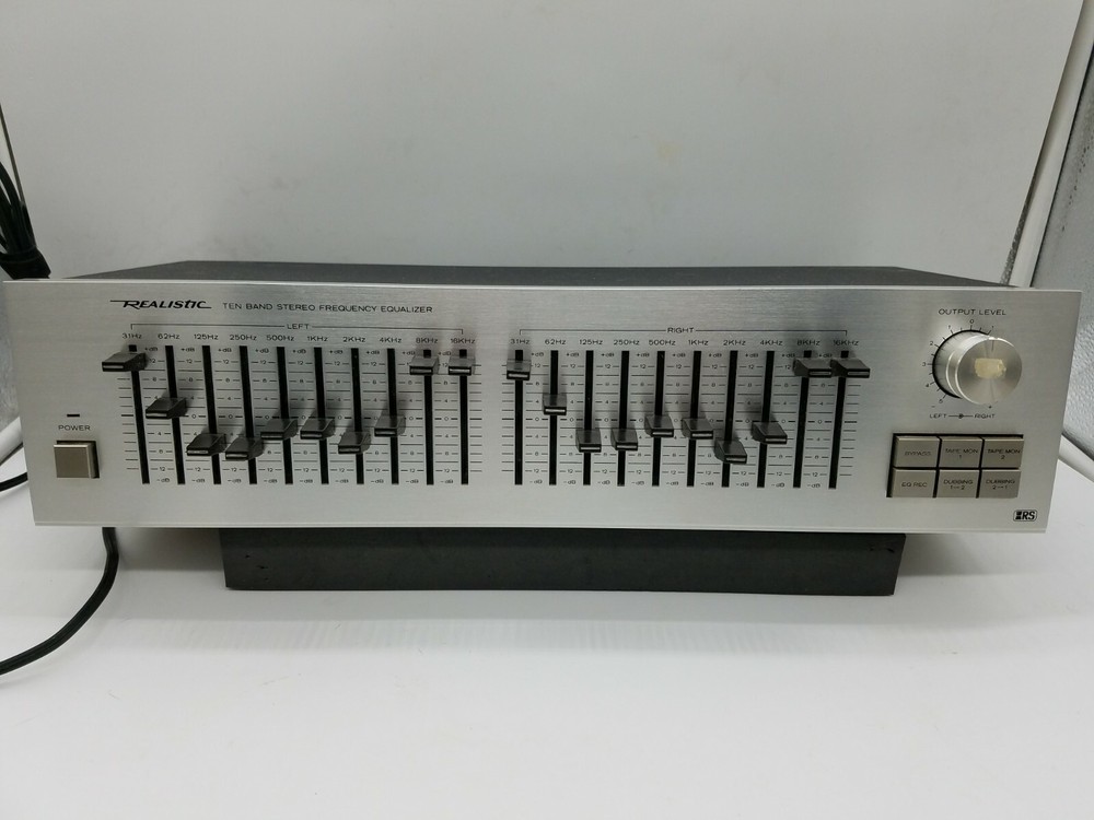 Vintage Realistic 31-2005 Equalizer.