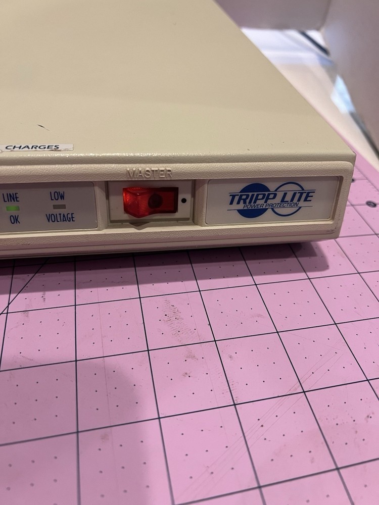 Vintage Tripp Lite CCI PLUS 6-12 Isobar Command Console Computer Power Supply