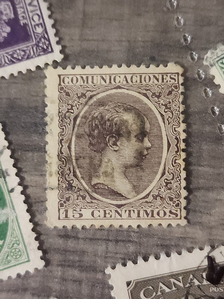 Julia Foreign 15 Centimos Stamp Used - #A466