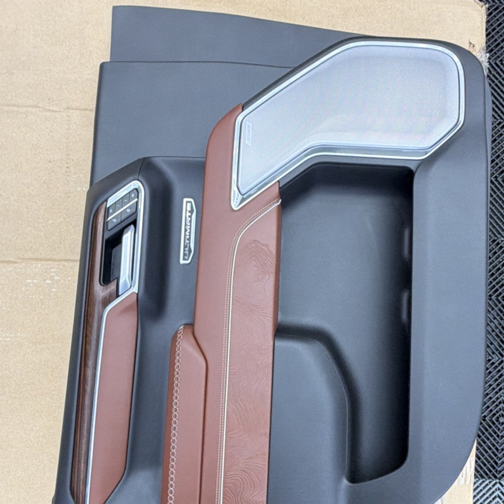 GMC Sierra Denali Ultimate Driver Door Panel