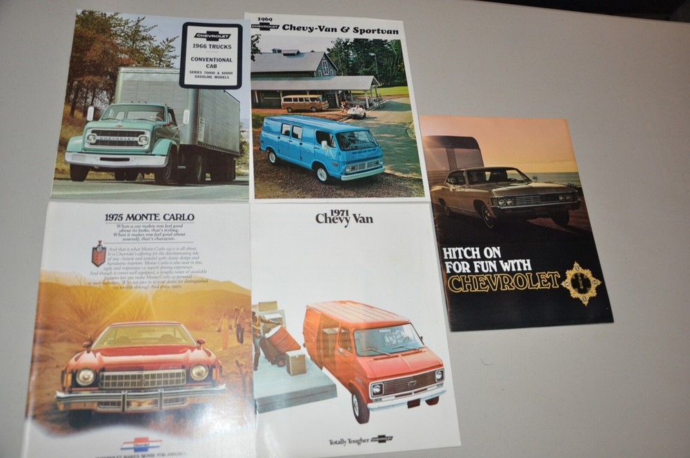 Car brochure lot 165 catalogs / brochures
