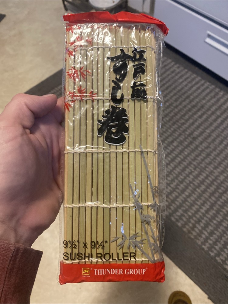 Sushi Roller 9 1/2 X 9 1/2 Thunder Group New Package