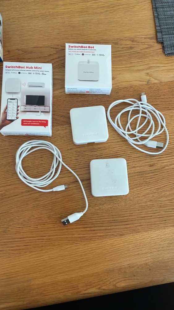 Switchbot Hub Mini IR Controllers x2 and Smart Button Pusher