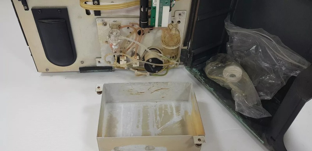 Beckman Coulter ACT diff AC T Hematology Analyzer w_ software and operator card