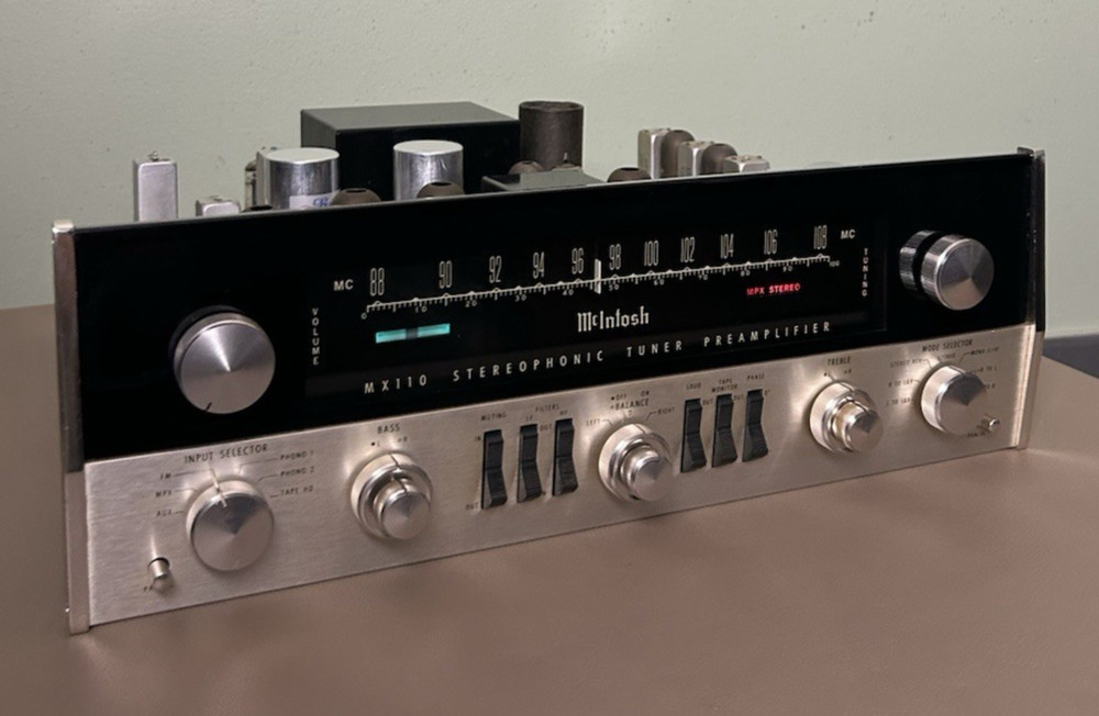 MCINTOSH MX110Z STEREO PREAMPLIFIER