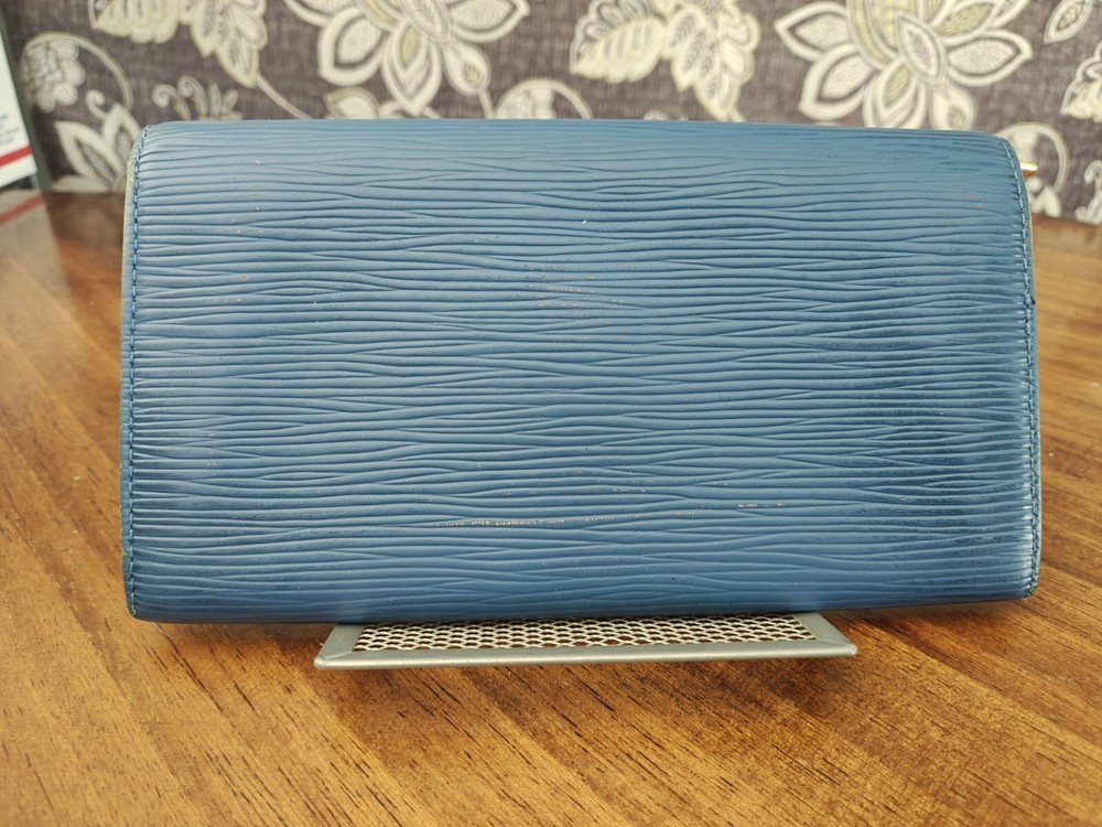 Louis Vuitton Epi Blue Sarah Wallet