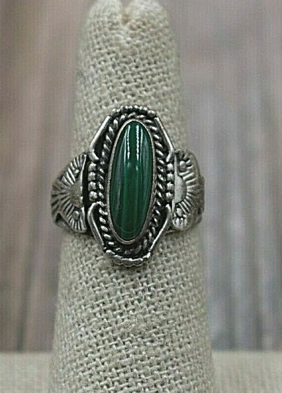 *Malachite Southwestern Ring Sie 7 4.7g