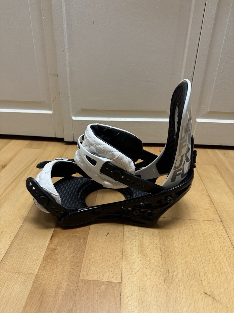 Flux SE 30 Snowboard Bindings White Size M - Right Only