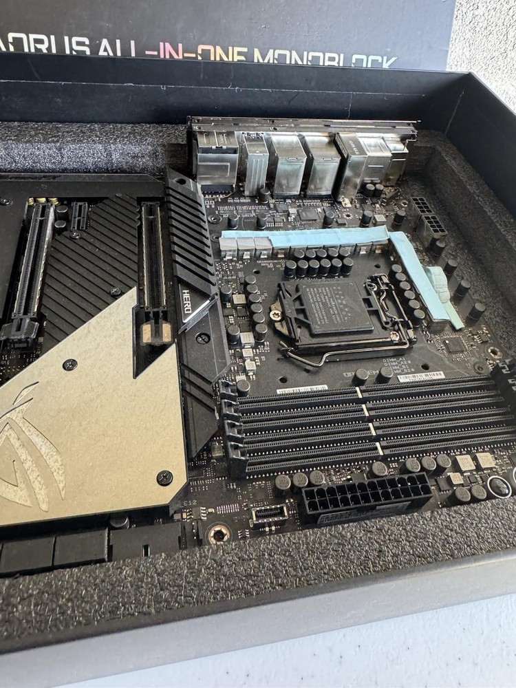 aorus all in one monoblock 12BB1-EWATER-00AR used