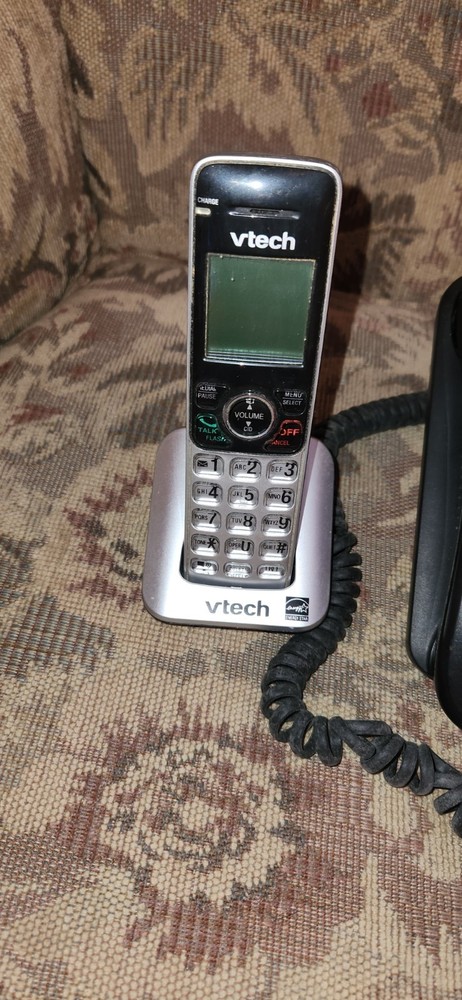 vtech digital Telephone And answering system Works Great Very Nice Condition