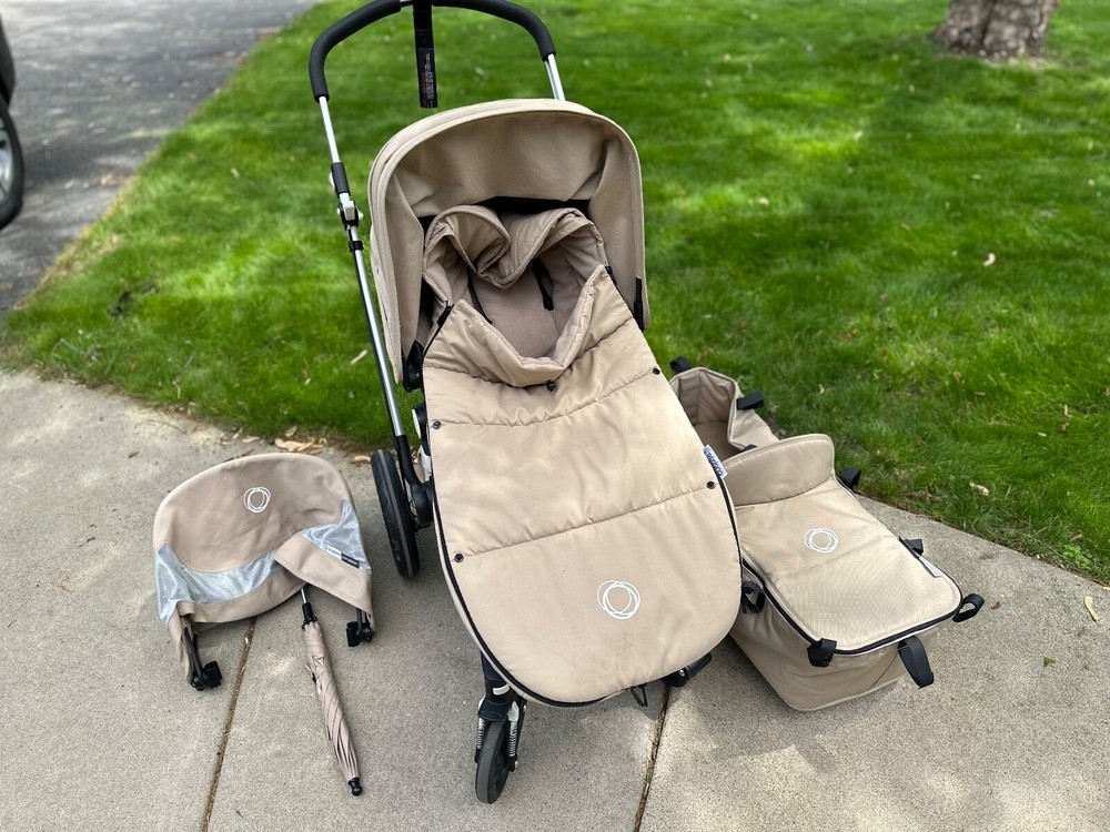 Pre-Owned Bugaboo Chameleon 3 in Sand Colour-Full Set
